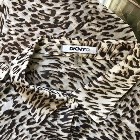 DKNY NEW Sheer Animal Print Blouse Lightweight Buttons Shirt Tunic Long Pocket M - Picture 7 of 14